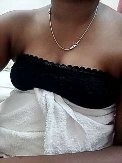 Tamil_sexy_girls naked stripping on cam for live sex video chat