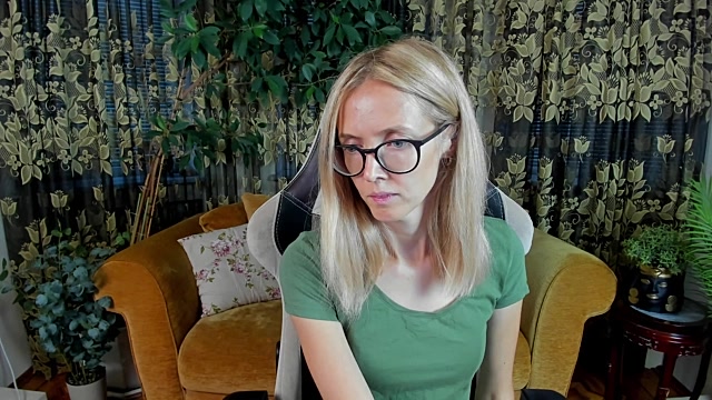 AngelMommy naked stripping on cam for live sex video chat