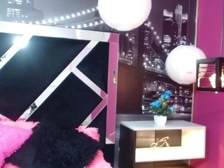 Anto-kira nude on cam – live sex chat