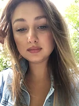 Carammell naked stripping on cam for live sex video chat