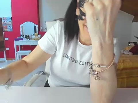 desdemona74 naked stripping on cam for live sex video chat