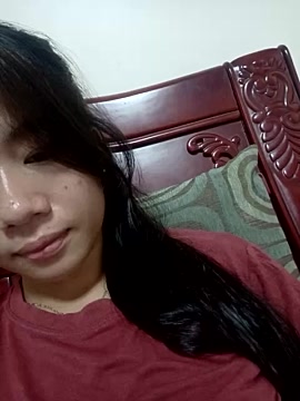Dhianna naked stripping on cam for live sex video chat