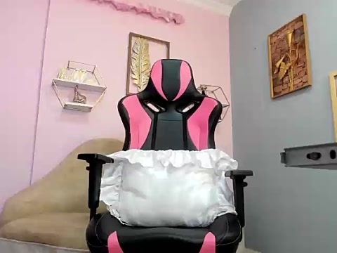 giorgia_smith_ naked stripping on cam for live sex video chat