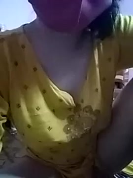riyababy2 naked stripping on cam for live sex video chat