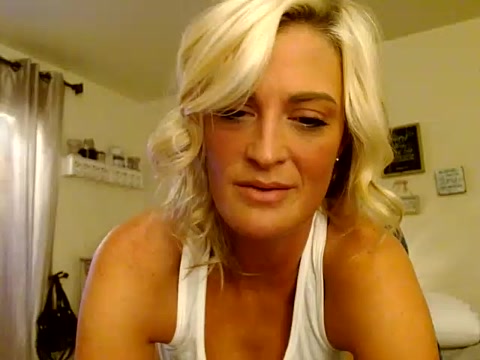 Krys24 naked stripping on cam for live sex video chat