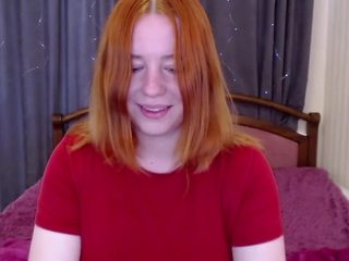 LuciaFoxxx nude on cam – live sex chat