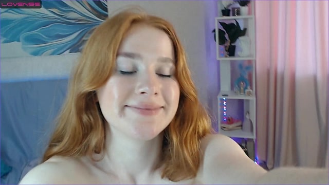 MadelineEvans naked stripping on cam for live sex video chat