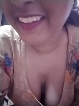Megna_143 naked stripping on cam for live sex video chat