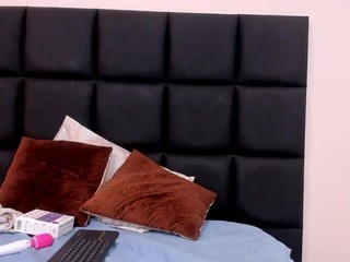 Michelle-hills nude on cam – live sex chat