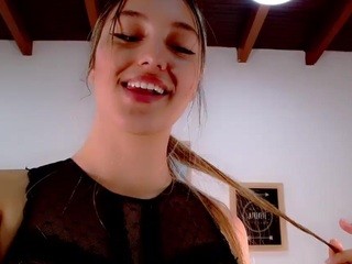 N A T A L I E nude on cam – live sex chat