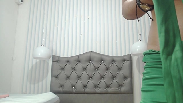 sweetcat_sr naked stripping on cam for live sex video chat