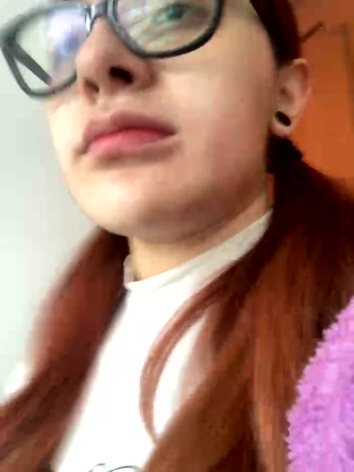 BabySlut_ naked stripping on cam for live sex video chat