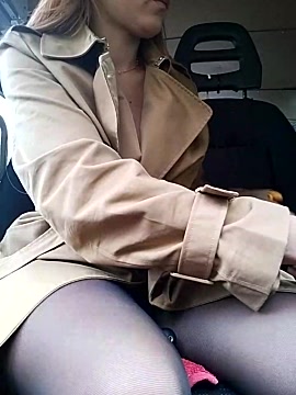 dolcehelena993 naked stripping on cam for live sex video chat