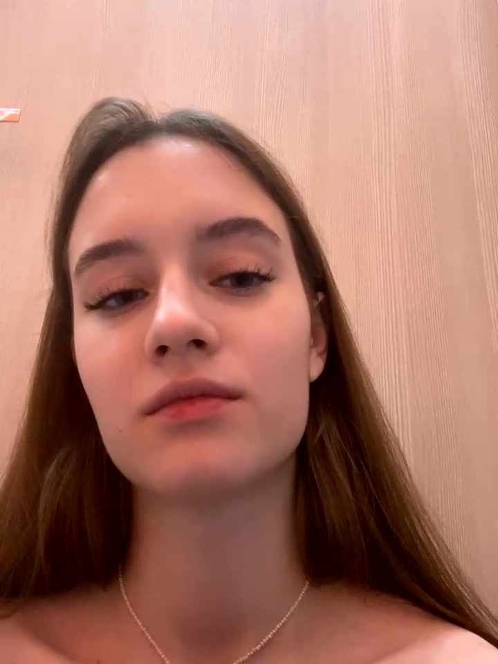 Eva_Stivens naked stripping on cam for live sex video chat