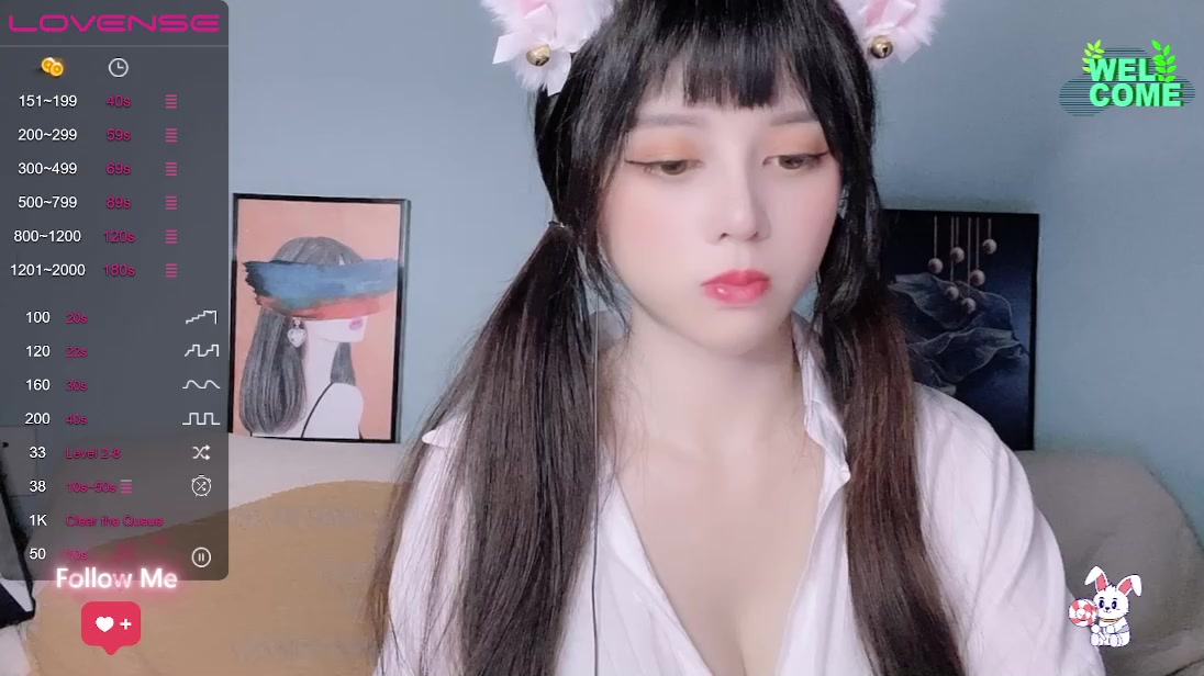 Katherine– naked stripping on cam for live sex video chat