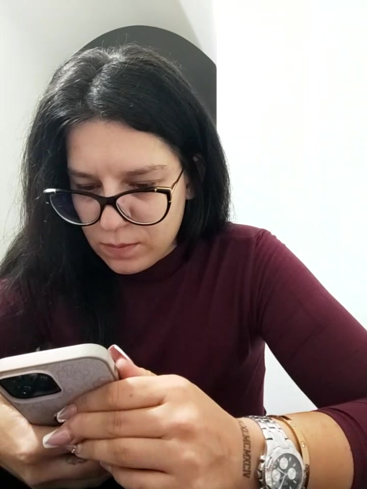 Kayla22 naked stripping on cam for live sex video chat