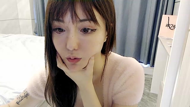 zhuzhu naked stripping on cam for live sex video chat