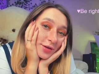 MiaXGrace nude on cam – live sex chat