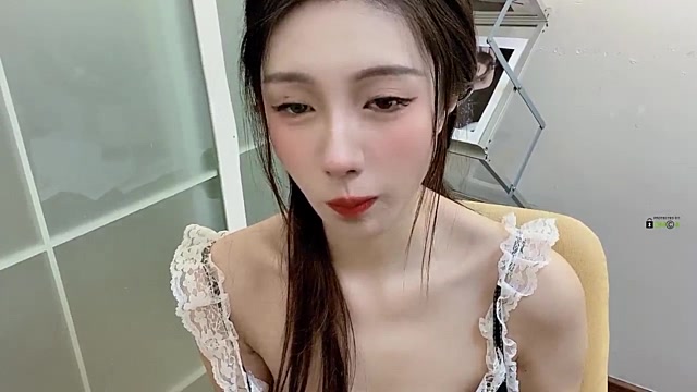 -CHLITINA_ naked stripping on cam for live sex video chat