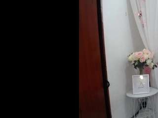 Saraa-sweett nude on cam – live sex chat