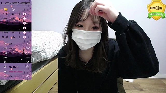 SHIZUKUxx naked stripping on cam for live sex video chat