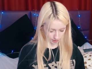 Galaxy Molly nude on cam – live sex chat