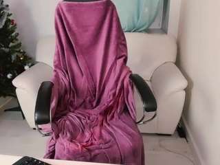 KiraAries nude on cam – live sex chat