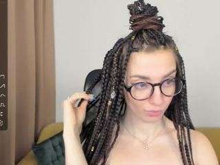 Gfranchisee nude on cam – live sex chat