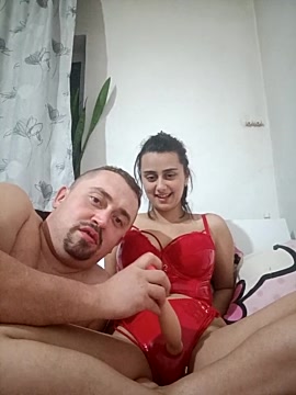 crazycoupleeee naked stripping on cam for live sex video chat