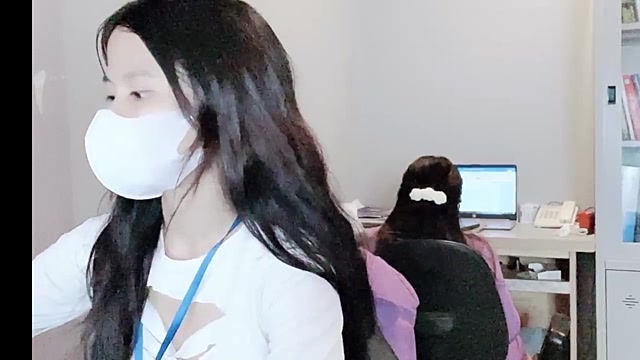 Yumi-Office naked stripping on cam for live sex video chat