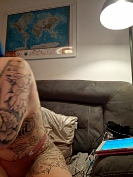 BlueBelle naked stripping on cam for live sex video chat