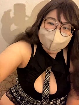 chu_suzutan naked stripping on cam for live sex video chat