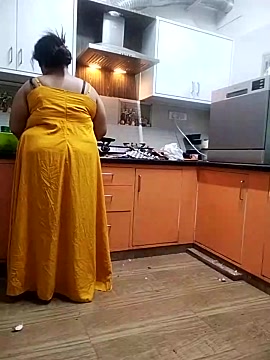 malini_elite naked stripping on cam for live sex video chat