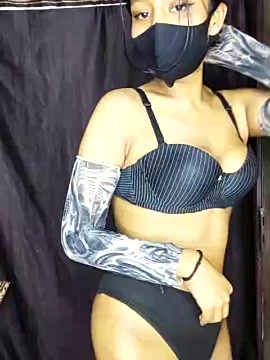 mazikeen_bitch naked stripping on cam for live sex video chat