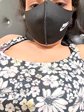 Queen_aliya naked stripping on cam for live sex video chat