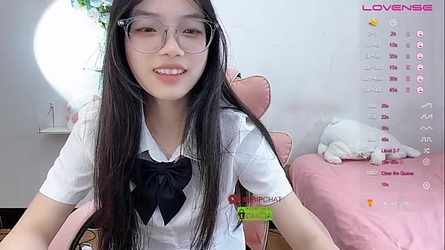 18Girl–X naked stripping on cam for live sex video chat