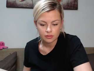 BonnieBlue nude on cam – live sex chat