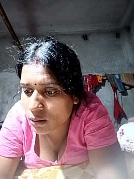 Cute-Pari22 naked stripping on cam for live sex video chat