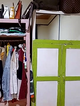 FatumaAsha naked stripping on cam for live sex video chat