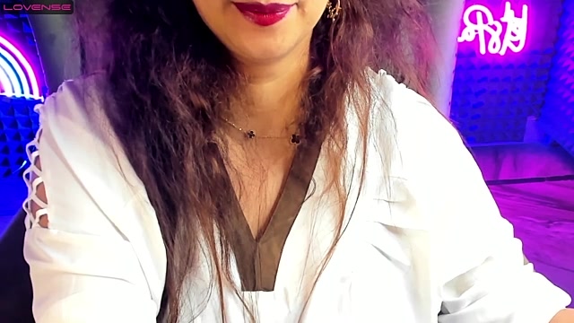 InayatGill naked stripping on cam for live sex video chat