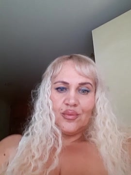 Isabela_Rosi naked stripping on cam for live sex video chat