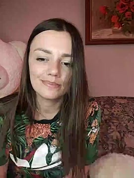 KrissSexi naked stripping on cam for live sex video chat