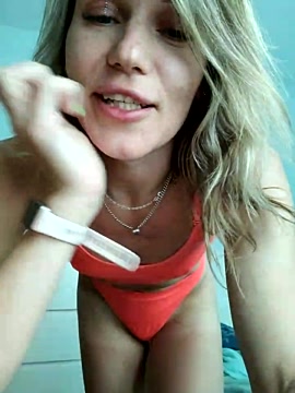 Linda_Gregory naked stripping on cam for live sex video chat