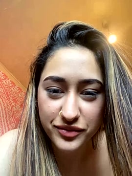 millyandreaa naked stripping on cam for live sex video chat