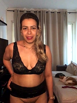 powerclitwoman naked stripping on cam for live sex video chat