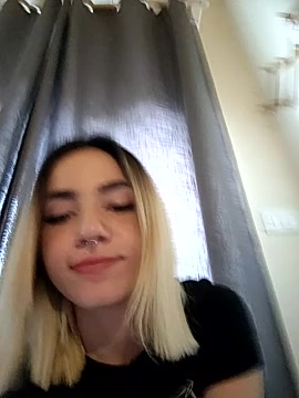 ShannonShanny naked stripping on cam for live sex video chat