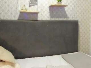 Shelly Tanner nude on cam – live sex chat