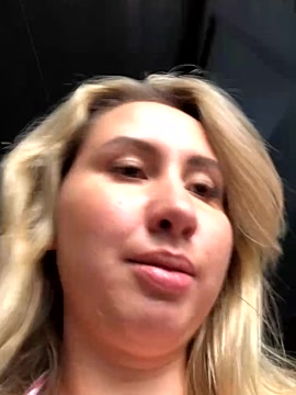 Best_Berry naked stripping on cam for live sex video chat
