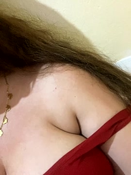 Chatte-Rose naked stripping on cam for live sex video chat