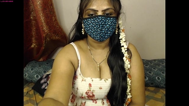 harika-sexy naked stripping on cam for live sex video chat